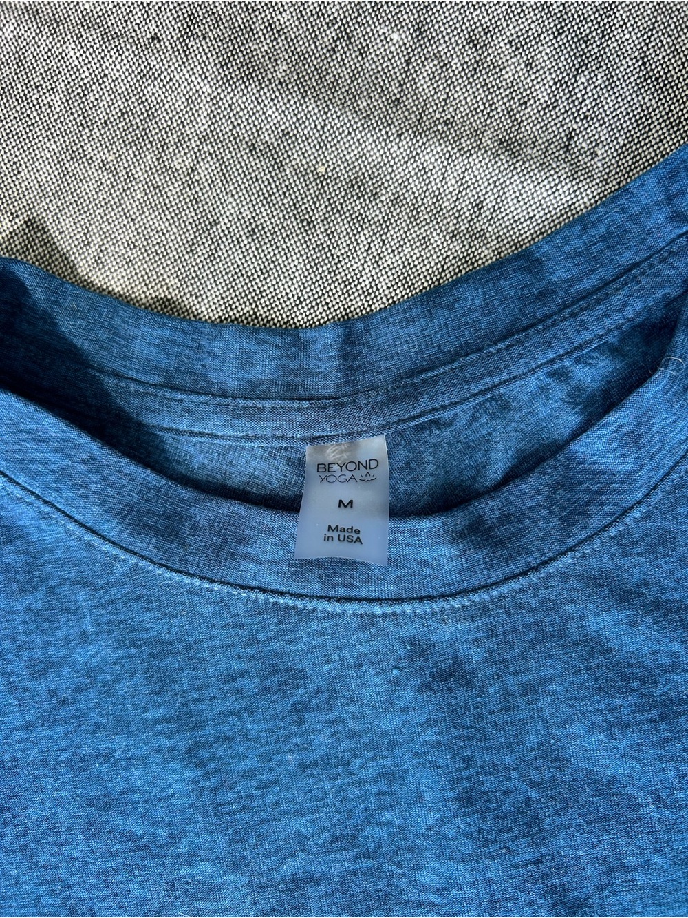 Beyond Yoga Featherweight Inner Circle Cutout Knit Top Celestial Blue - Picture 6 of 6